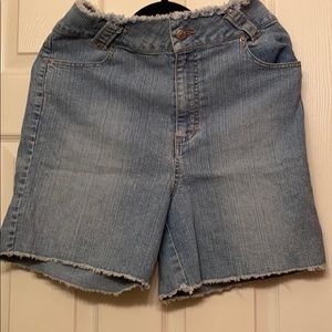 Fringey denim shorts